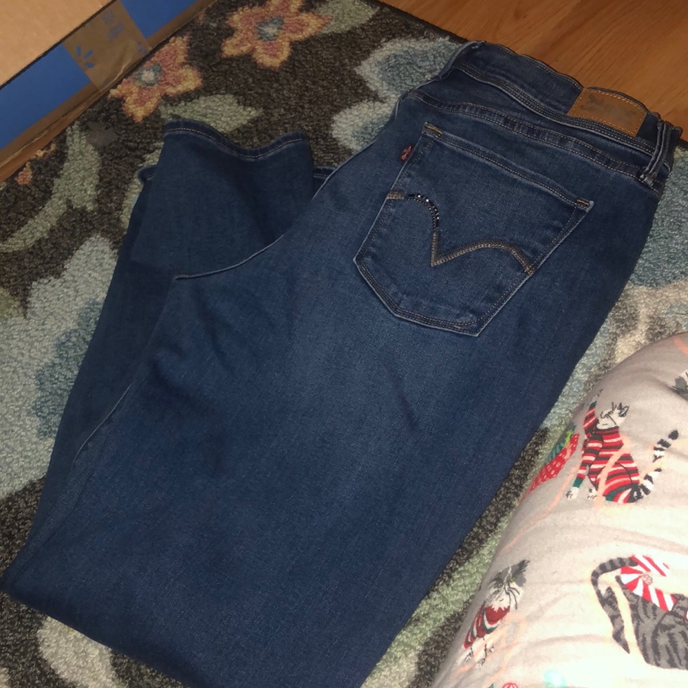 Levi Slimming Bootcut Jeans